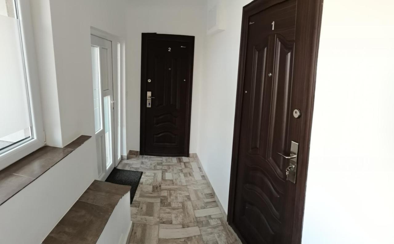 Carla'S Place Ap 2 Oradea Extérieur photo