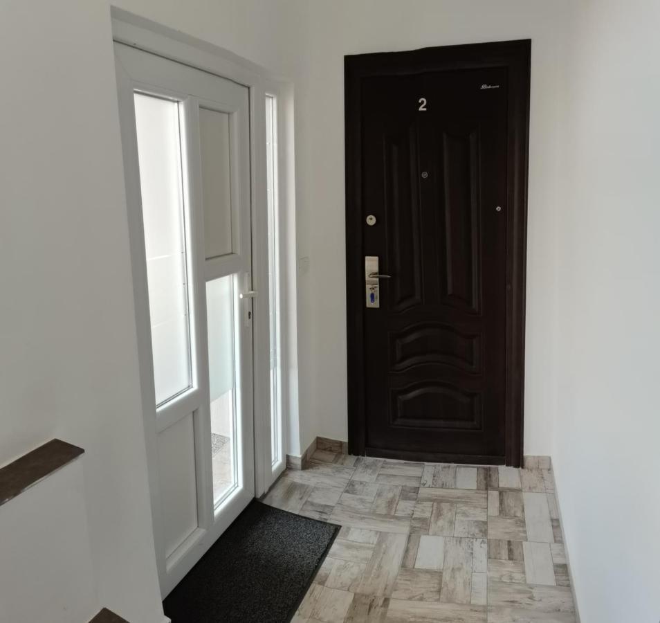 Carla'S Place Ap 2 Oradea Extérieur photo